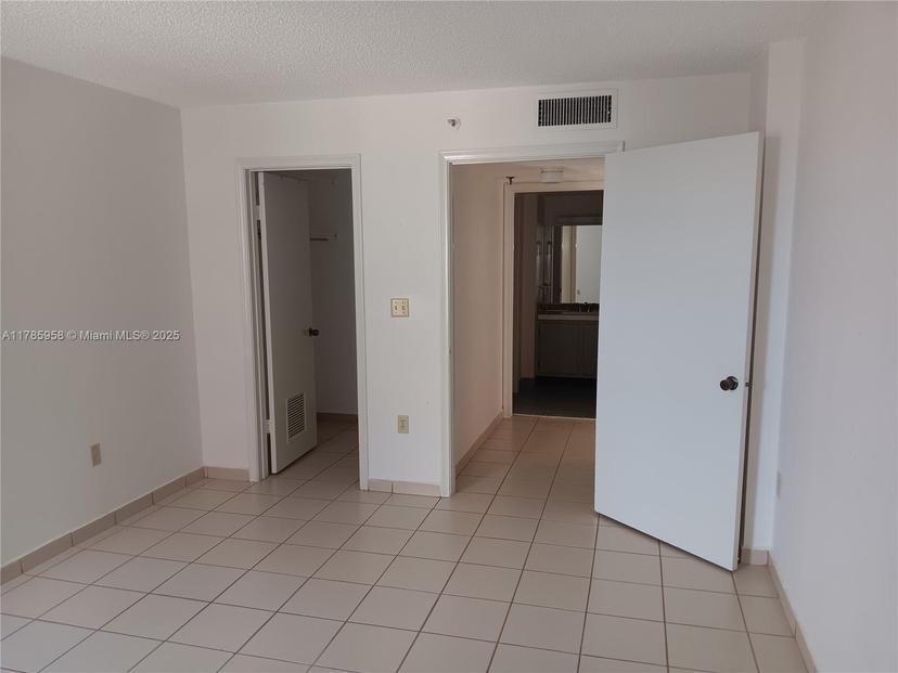 Picture of 9688 Fontainebleau Blvd # 401, Miami FL 33172