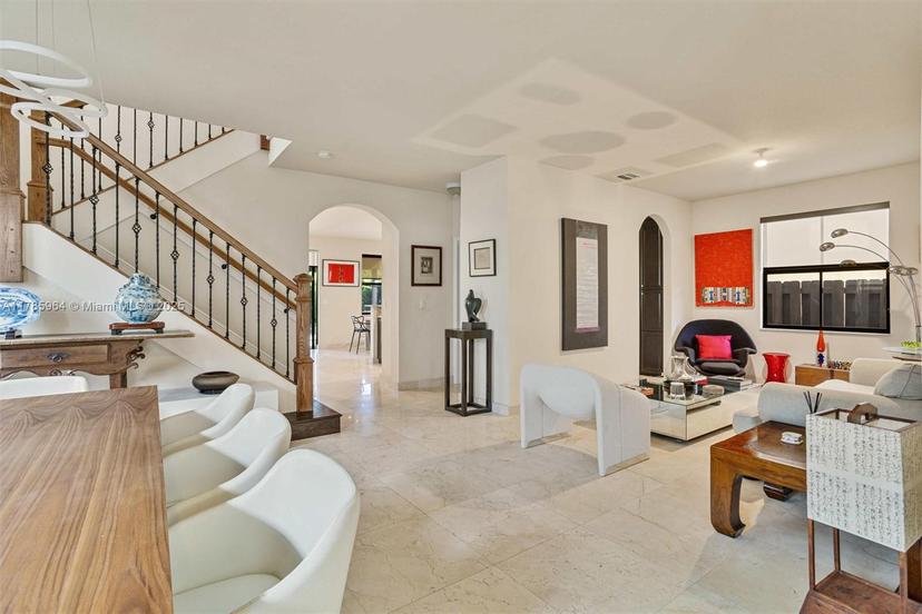 Picture of 10075 NW 86Th Ter, Doral FL 33178