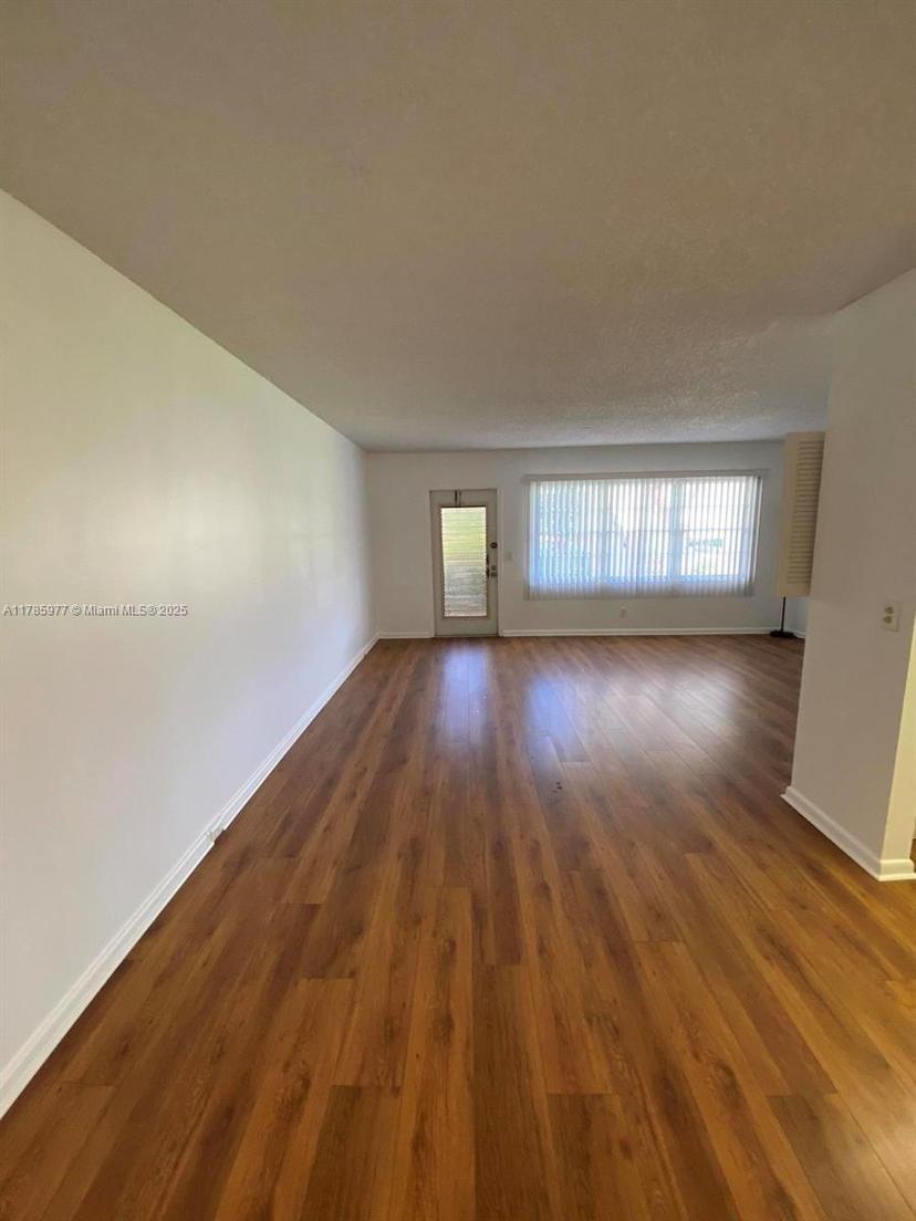 Picture of 381 Fanshaw J # 381, Boca Raton FL 33434