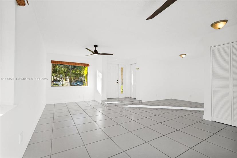 Picture of 238 Wimbledon Lake Dr # 238, Plantation FL 33324