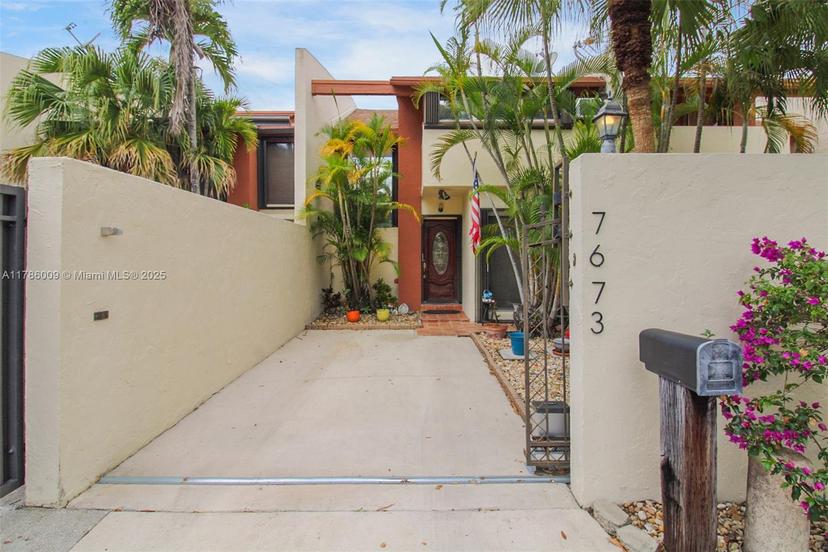 Picture of 7673 SW 103Rd Pl, Miami FL 33173