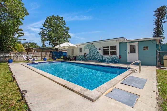 Picture of 827 NE 140Th St, North Miami FL 33161