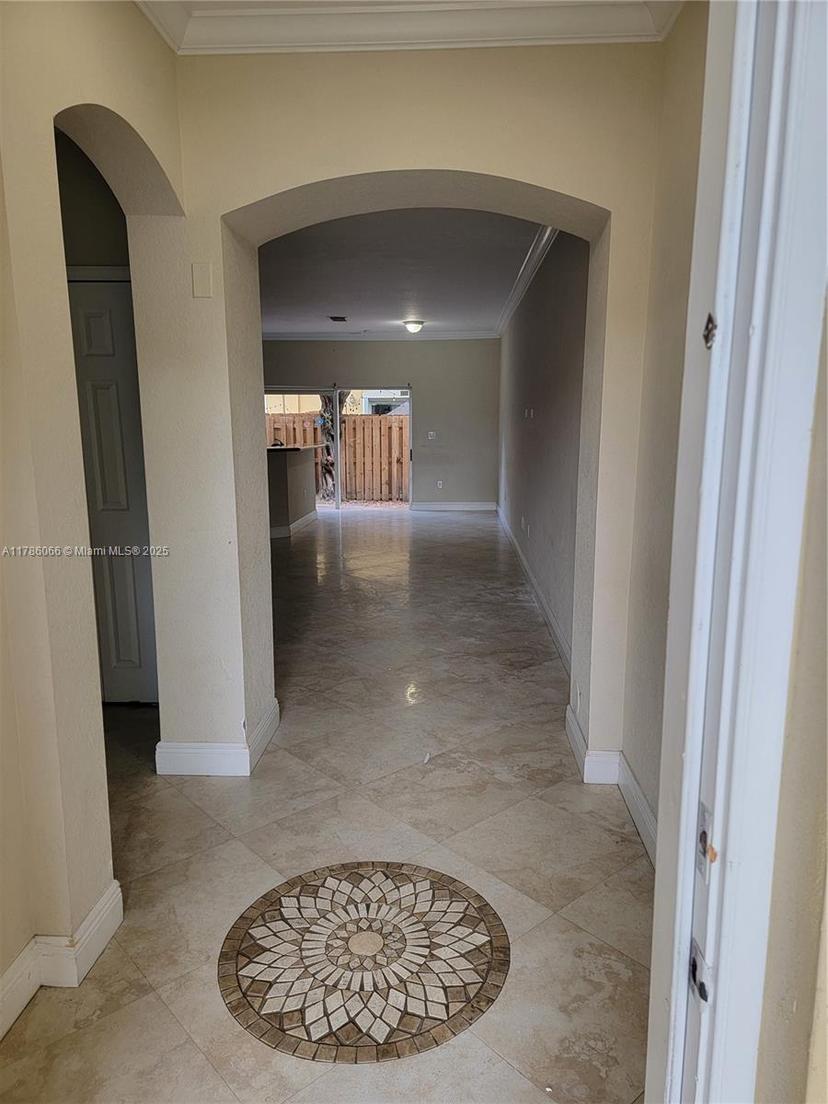 Picture of 8463 NW 107Th Path # 33, Doral FL 33178