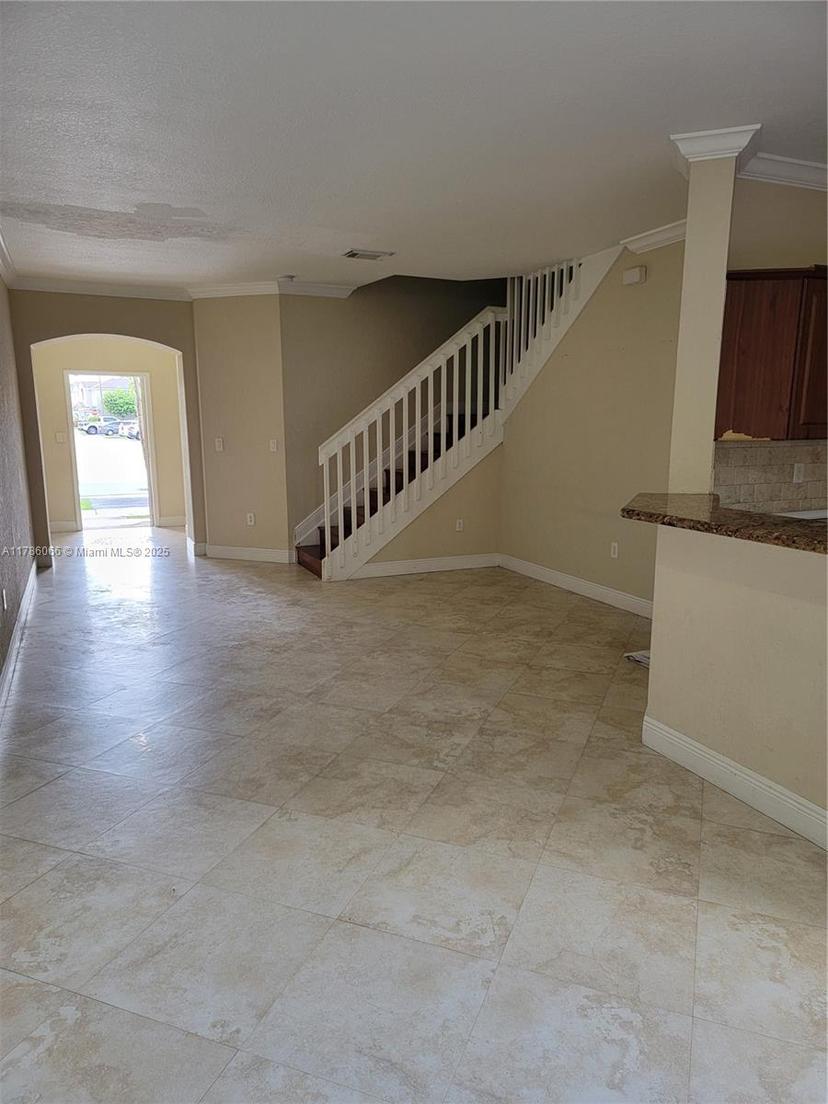 Picture of 8463 NW 107Th Path # 33, Doral FL 33178