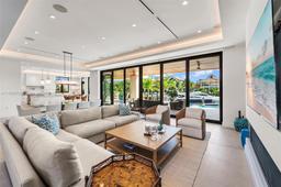 Picture of 6853 Sunrise Ct, Coral Gables, FL 33133