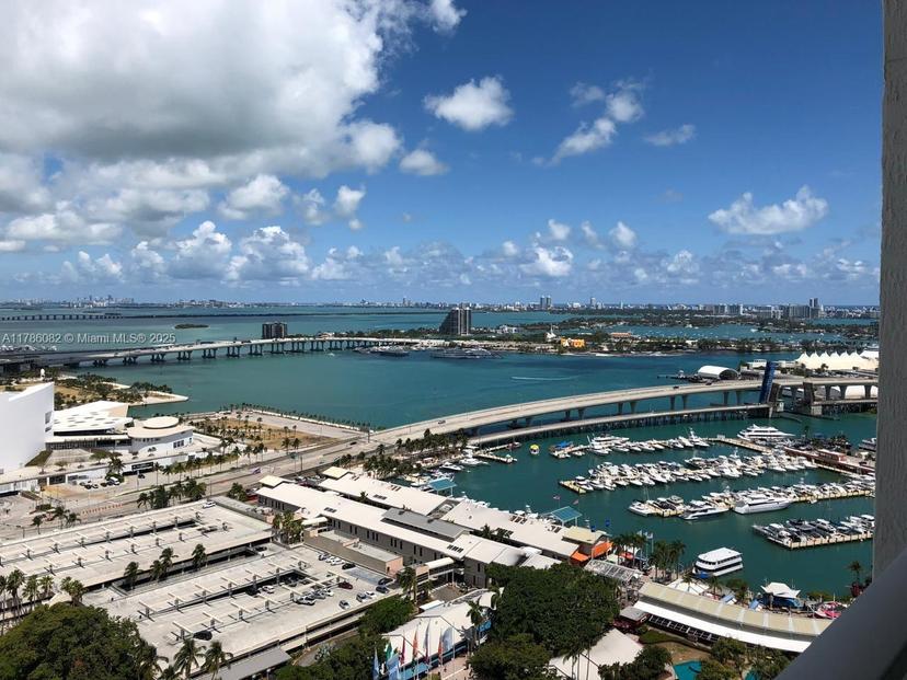 Picture of 244 Biscayne Blvd # 3004, Miami FL 33132