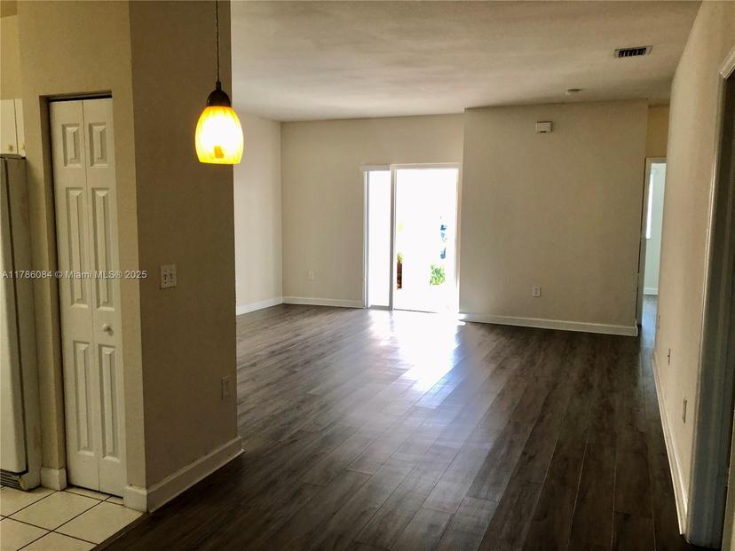 Picture of 2733 NE 3Rd Ct # 103, Homestead FL 33033