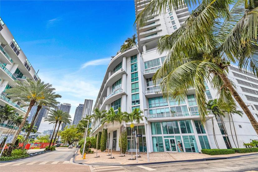 Picture of 90 SW 3Rd St # 2509, Miami FL 33130