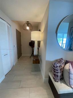 Picture of 201 SW 17Th Rd # 607, Miami, FL 33129