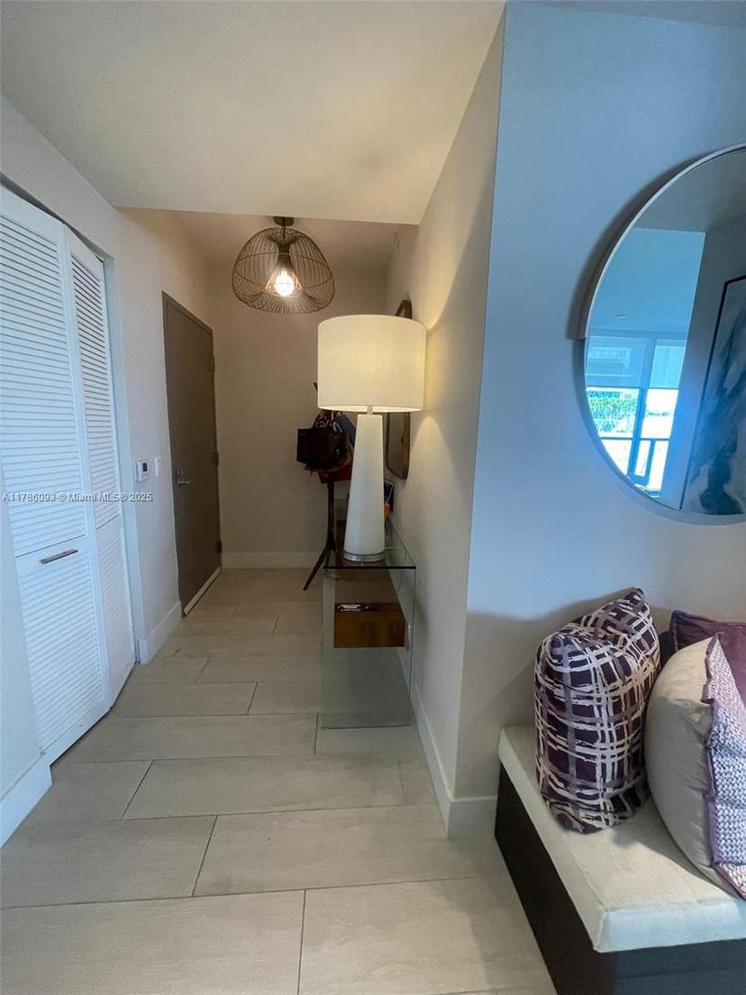 Picture of 201 SW 17Th Rd # 607, Miami FL 33129