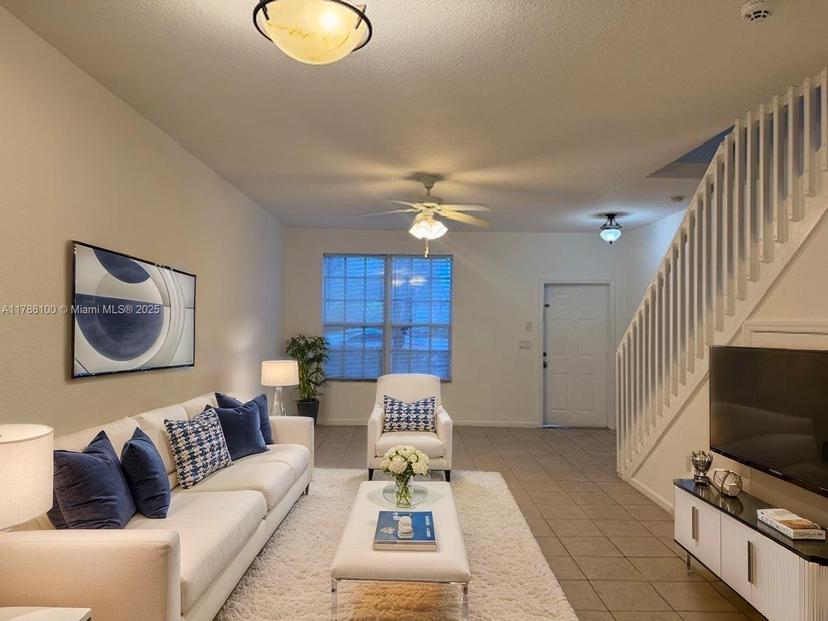 Picture of 703 NW 42 Avenue, Plantation FL 33317