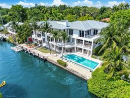 Picture of 3835 Carole Ct, Miami, FL 33133