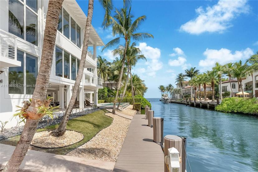 Picture of 3835 Carole Ct, Miami FL 33133