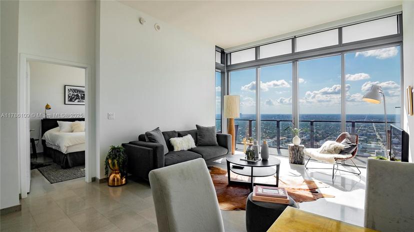 Picture of 88 SW 7Th St # 4008, Miami FL 33130