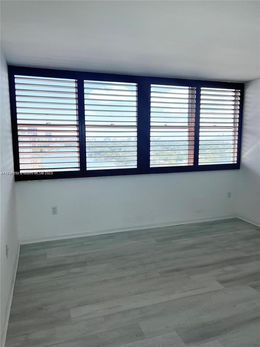 Picture of 5838 Collins Ave # 14F, Miami Beach FL 33140