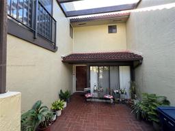 Picture of 9735 Costa Del Sol Blvd # 101, Doral, FL 33178