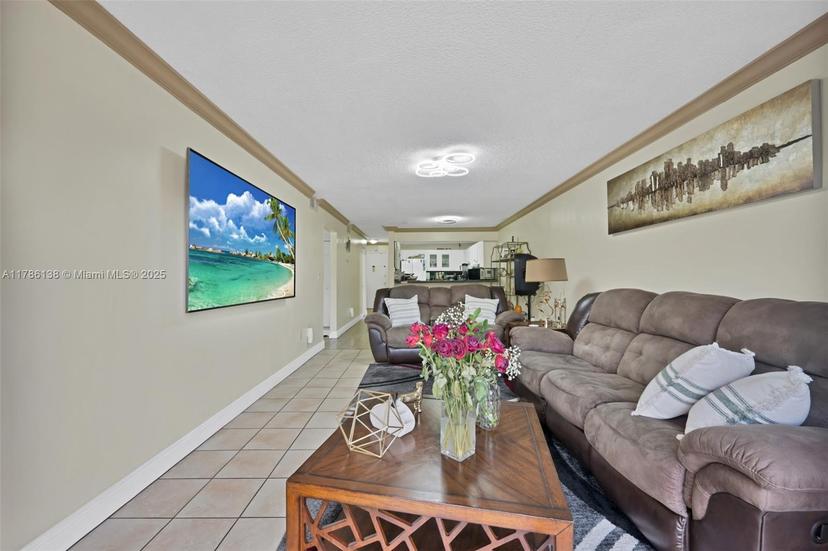 Picture of 4670 W 13Th Ln # 207, Hialeah FL 33012