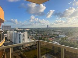 Picture of 2301 SW 27 Av # 1506, Miami, FL 33145