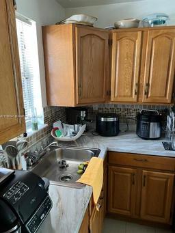 Picture of 12045 SW 18Th St # 42, Miami, FL 33175