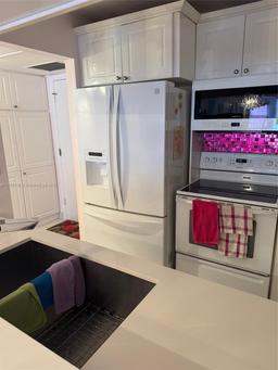 Picture of 5621 SW 2Nd Ct # 116, Margate, FL 33068