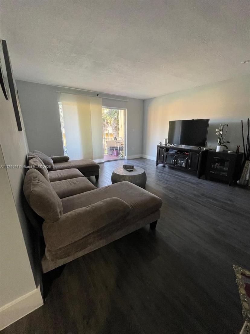 Picture of 13700 SW 62Nd St # 213, Miami FL 33183