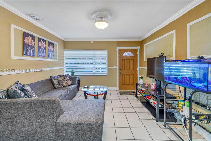 Picture of 5801 W 2Nd Ct, Hialeah FL 33012