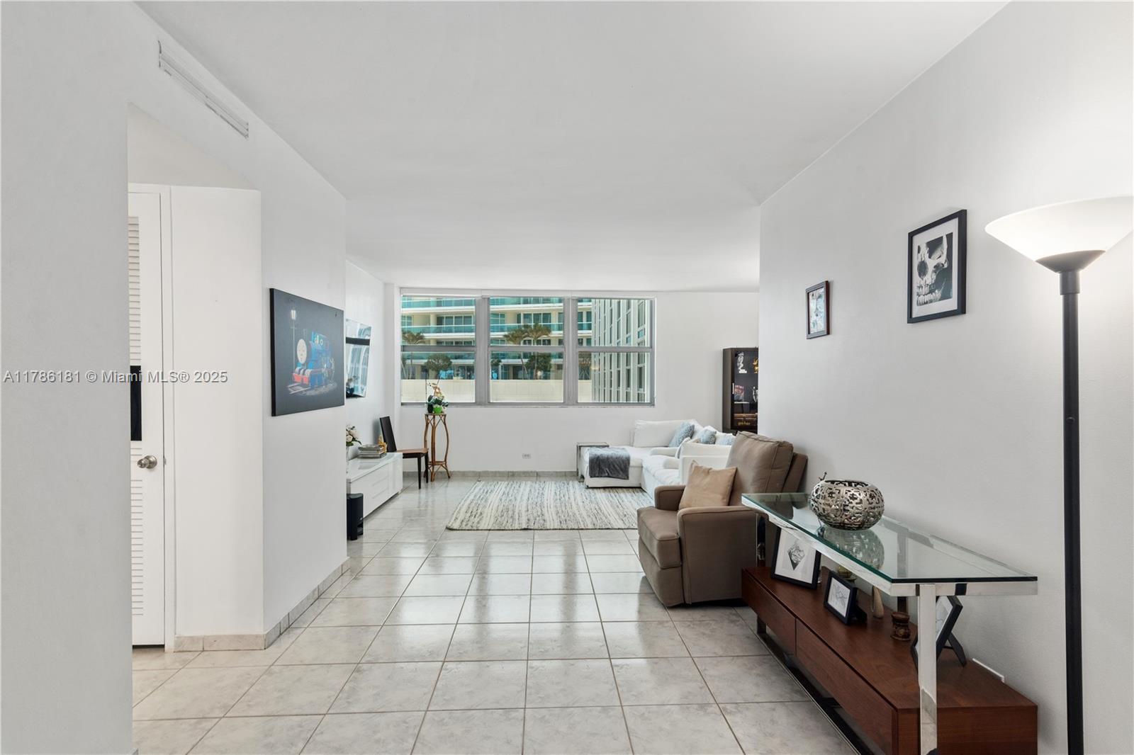 Picture of 5055 Collins Ave # 5F, Miami Beach, FL 33140