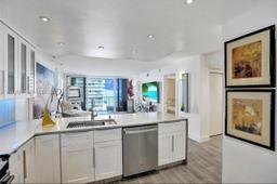 Picture of 2200 NE 33Rd Ave # 10F, Fort Lauderdale, FL 33305