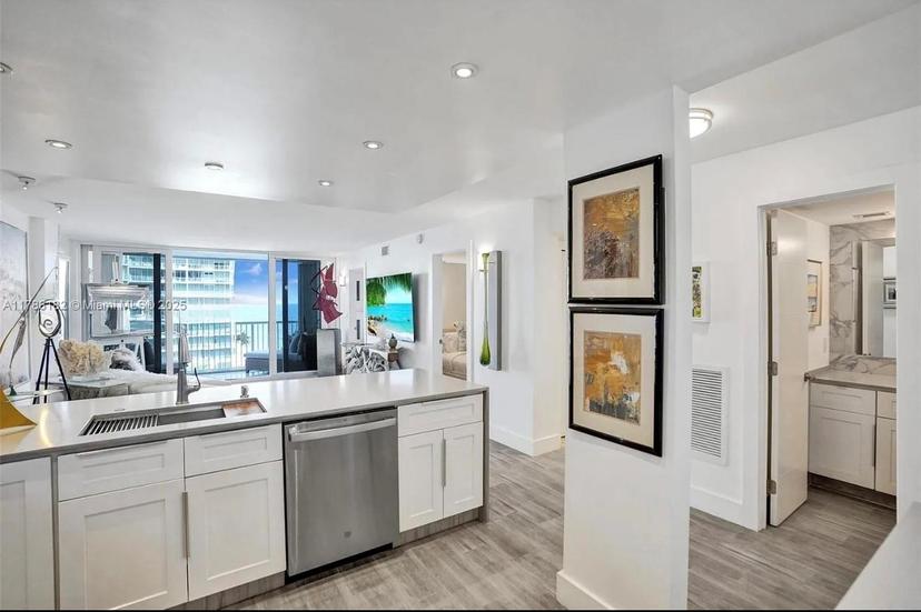 Picture of 2200 NE 33Rd Ave # 10F, Fort Lauderdale FL 33305