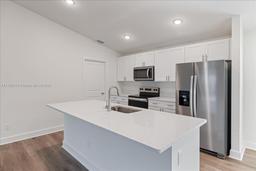 Picture of 1203 NW 4Th Pl, Cape Coral, FL 33993