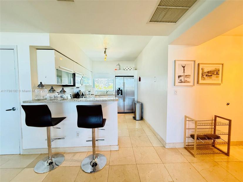 Picture of 601 NE 36 St # 803, Miami FL 33137