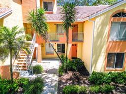Picture of 1045 Coral Club Dr # 1045, Coral Springs, FL 33071