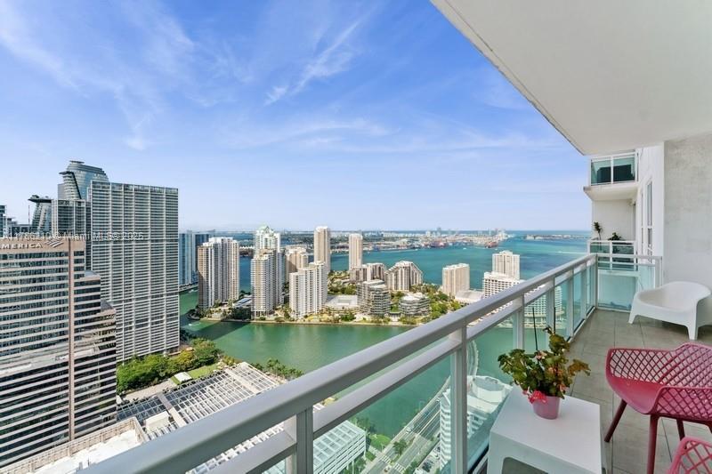 Picture of 950 Brickell Bay Dr # 4606, Miami, FL 33131