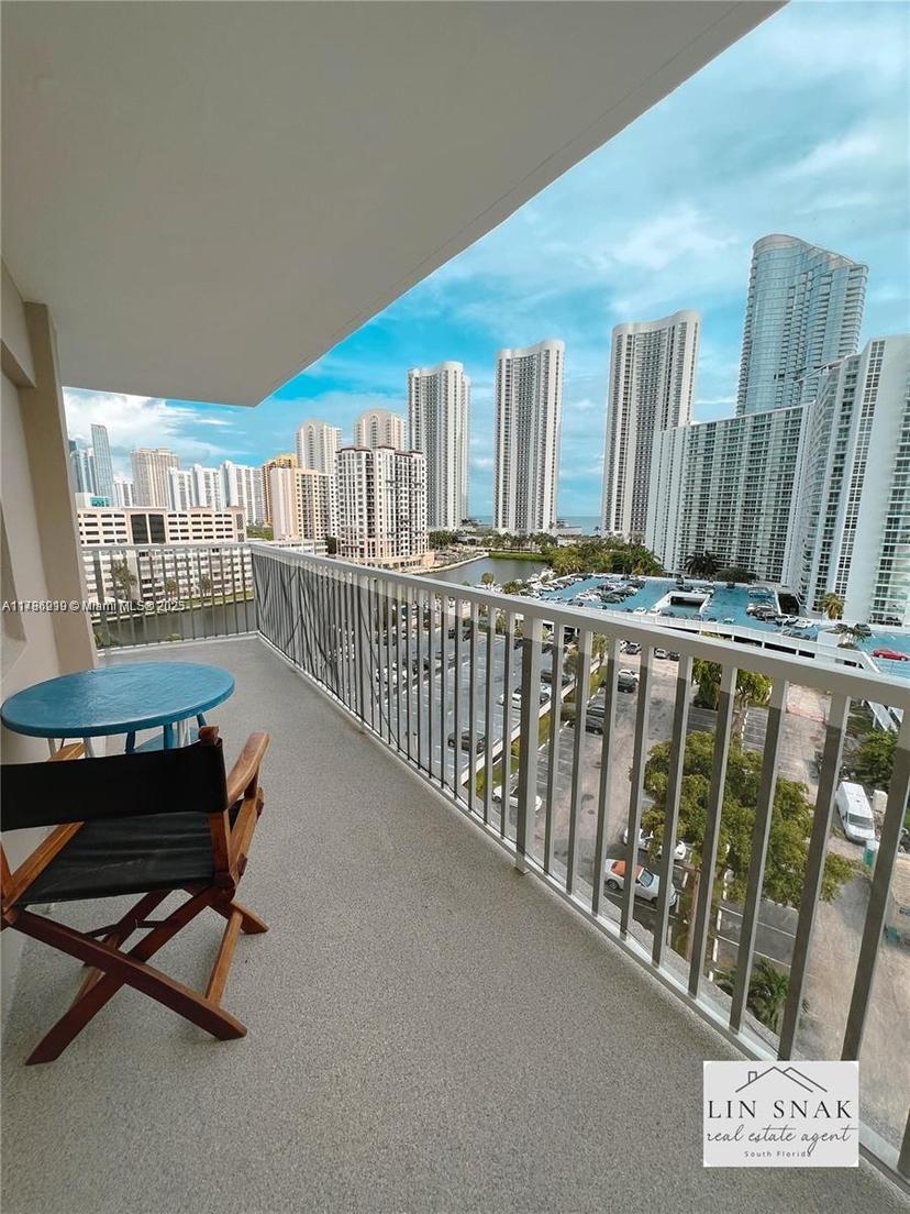 Picture of 300 Bayview Dr # 915, Sunny Isles Beach FL 33160
