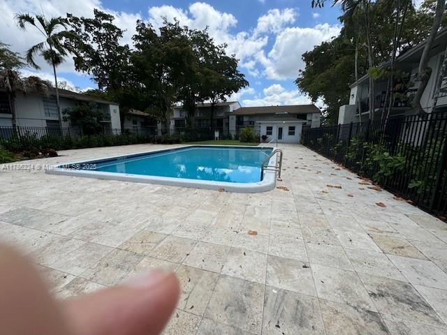 Picture of 4007 N University Dr # 110, Sunrise FL 33351