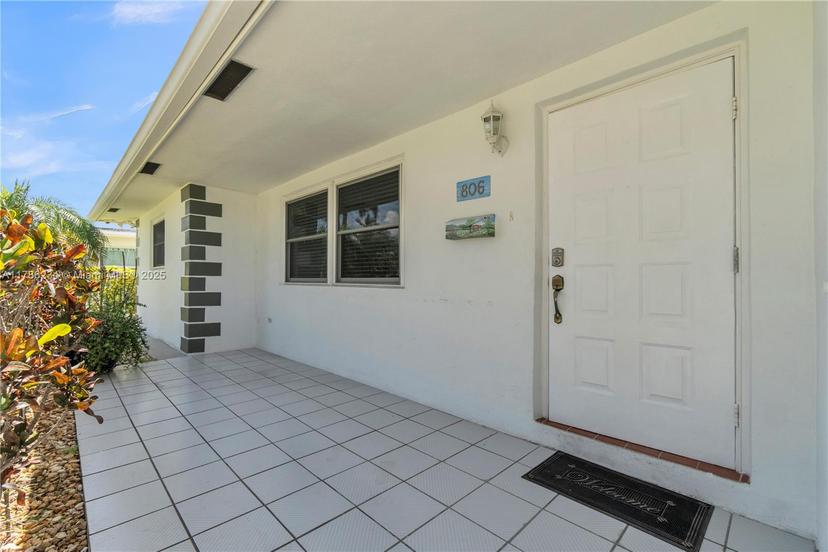 Picture of 806 NE 4Th St, Hallandale Beach FL 33009