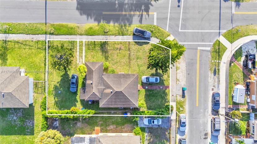 Picture of 1301 NW 68Th Ter, Miami FL 33147