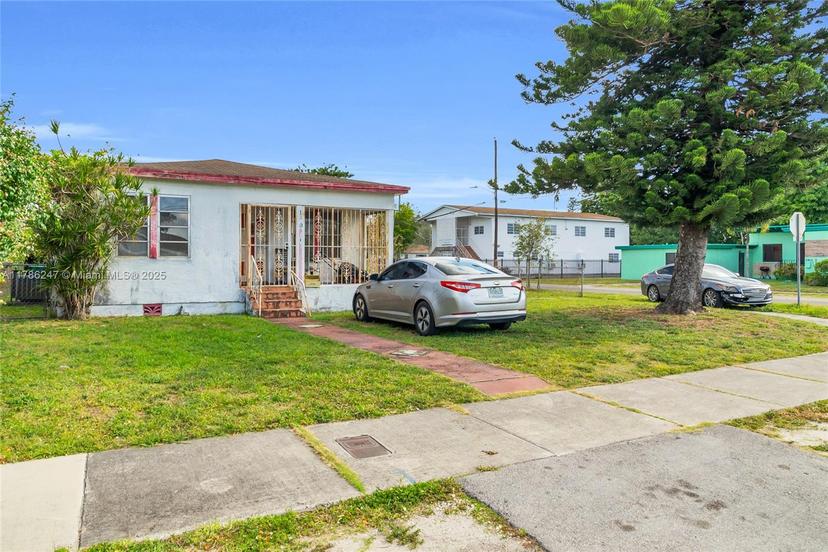 Picture of 1301 NW 68Th Ter, Miami FL 33147