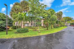 Picture of 771 NE 199Th St # 205, Miami, FL 33179