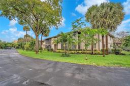 Picture of 771 NE 199Th St # 205, Miami, FL 33179