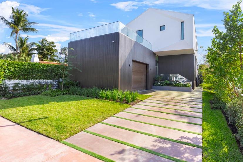 Picture of 536 W 51St St, Miami Beach FL 33140