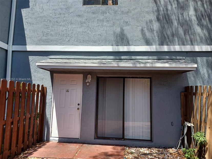 Picture of 15 Crossings Cir # A, Boynton Beach FL 33435
