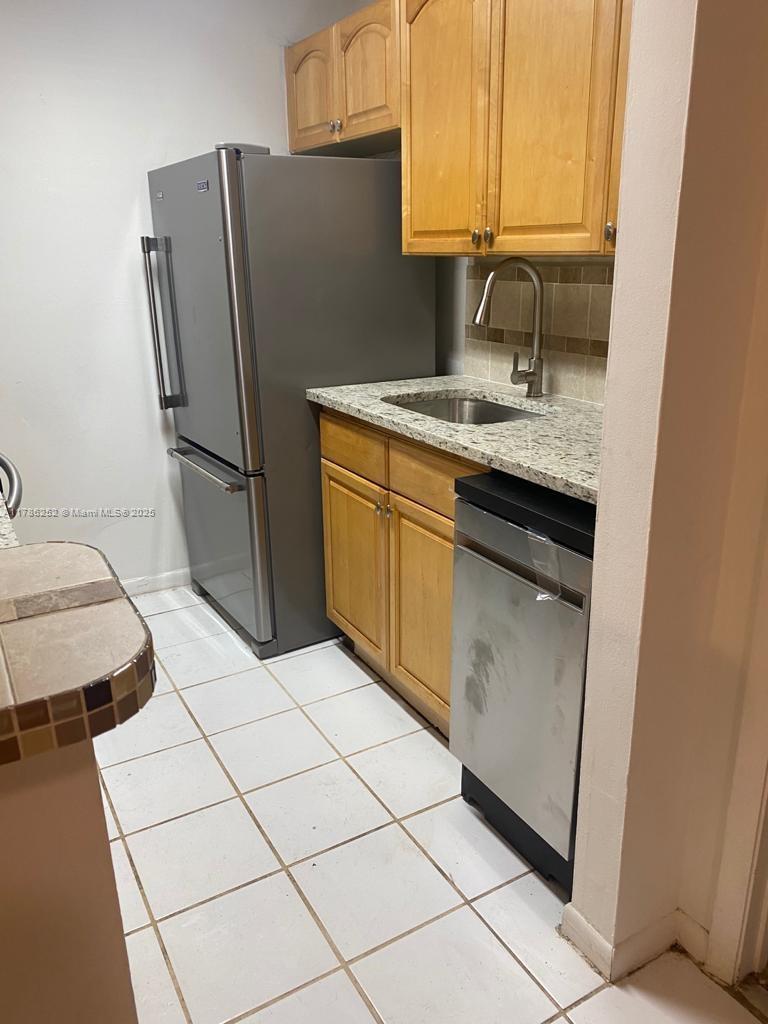 Picture of 15 Crossings Cir # A, Boynton Beach FL 33435