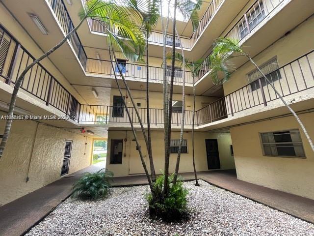 Picture of 11905 NE 2Nd Ave # C409, North Miami FL 33161