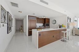Picture of 465 Brickell Ave # 701, Miami, FL 33131