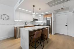 Picture of 100 Lincoln Rd # 908, Miami Beach, FL 33139