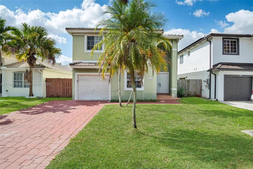 Picture of 16122 SW 104Th Ter, Miami FL 33196