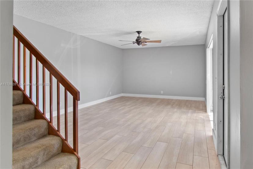 Picture of 2572 Lakeview Ct, Cooper City FL 33026