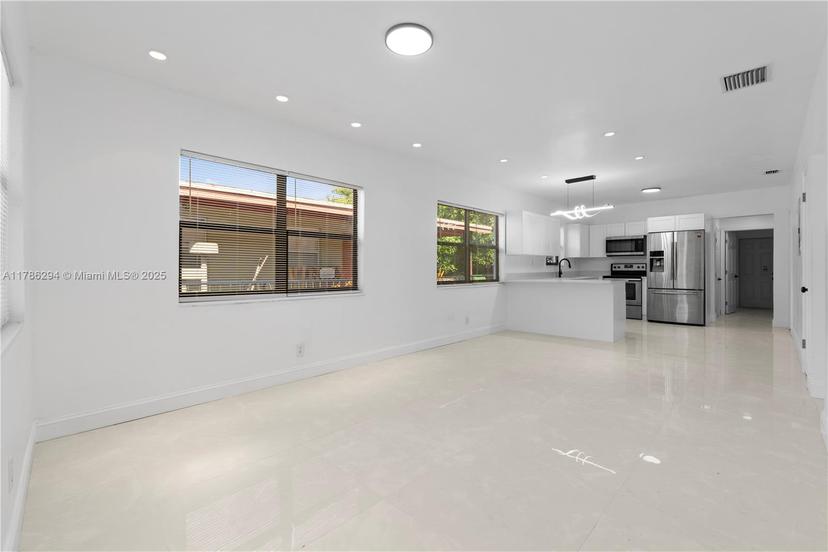 Picture of 720 NW 6Th St, Hallandale Beach FL 33009