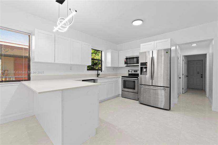 Picture of 720 NW 6Th St, Hallandale Beach FL 33009